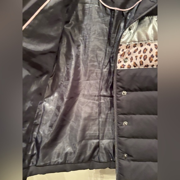 Boden Black and Silver Puffer Jacket ski animal print size 2 women’s - Picture 10 of 14